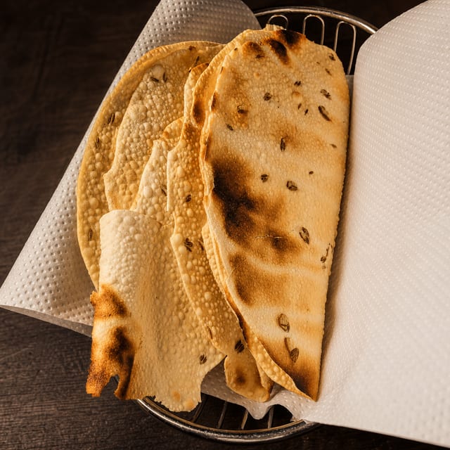 Papadum.